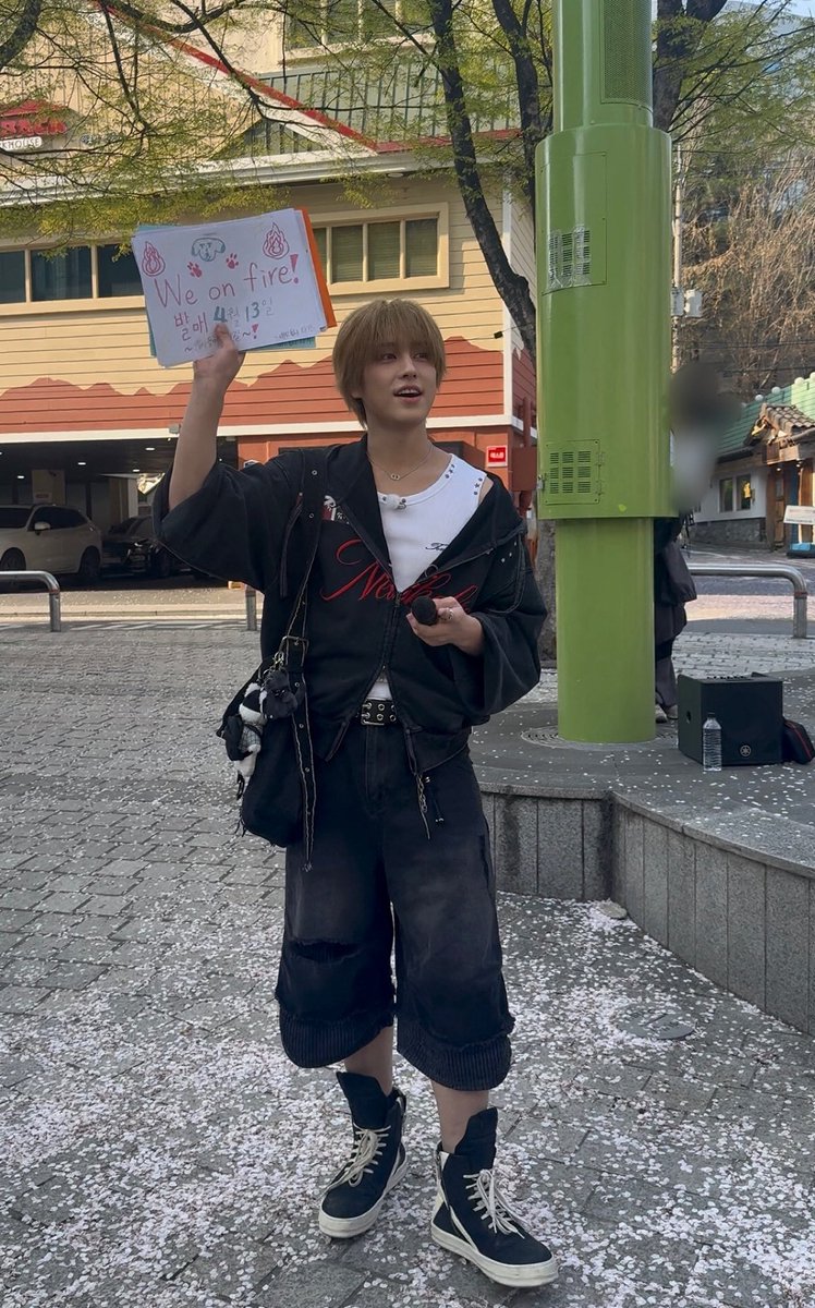 착한이 tweet media