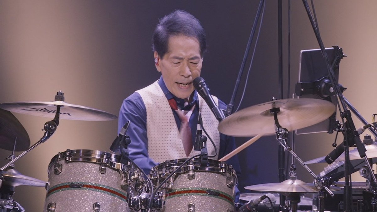 ARA_CONO's tweet photo. ◆稲垣さんとの出逢い

以前より複数の方から「なぜ稲垣さんを好きになったのですか？」「稲垣さんのコンサートに行ったきっかけは何ですか？」というご質問を頂いています。個別でお答えしていましたが、この機会にポストにてお話しさせて頂きます。

“偶然”を超えた“運命”の出逢いでした。
#稲垣潤一 https://t.co/H44CTFCxPa