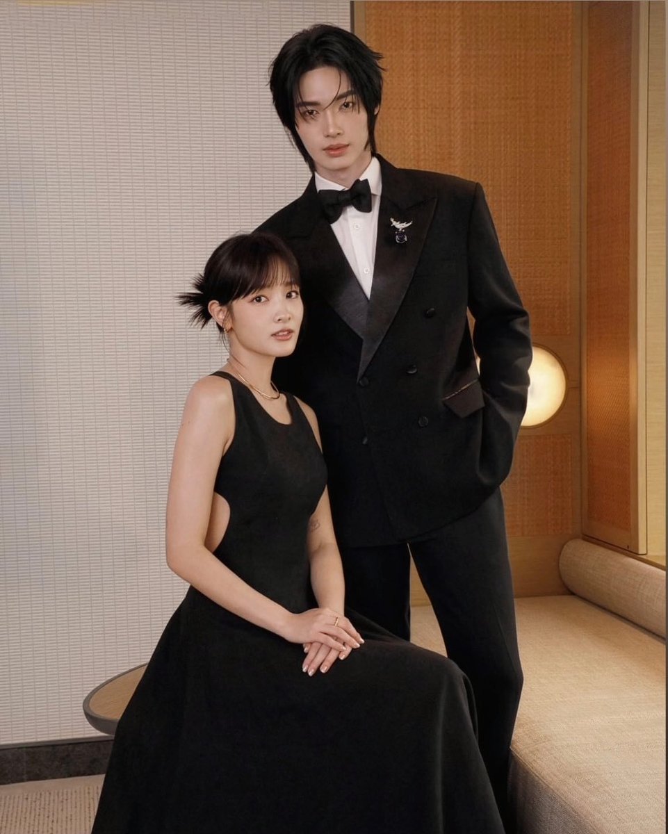 win pics tweet media