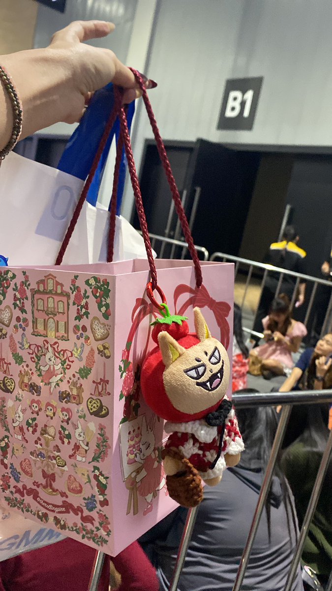 บิบิงนีนี่ ♡🍒 | tweet media