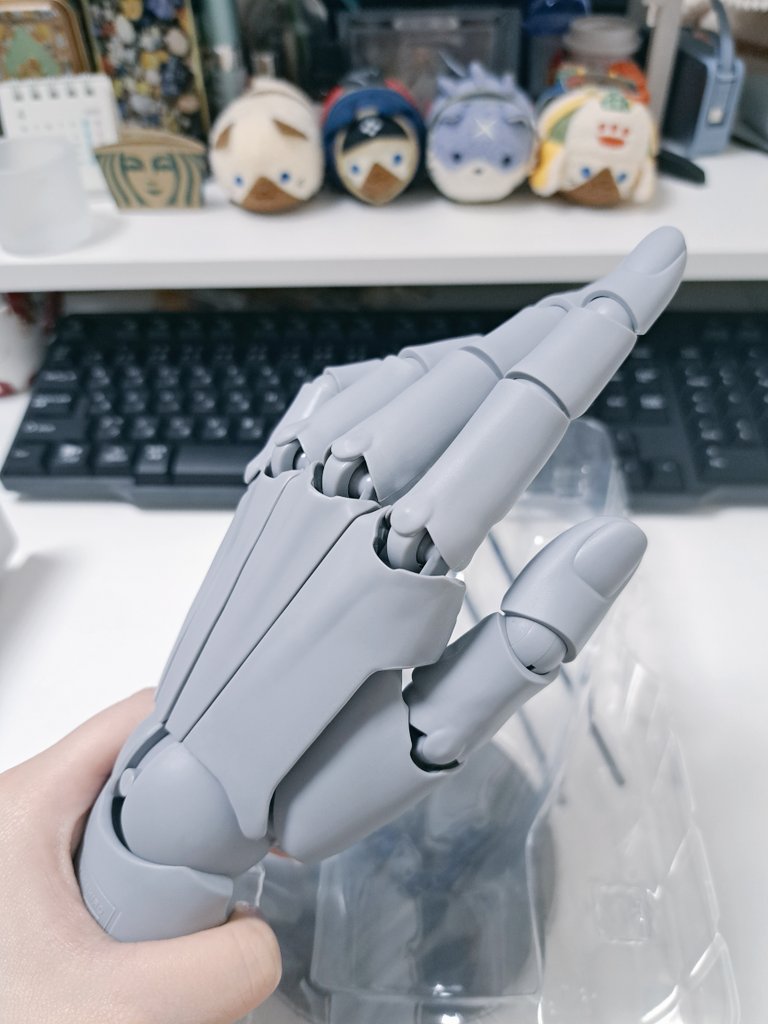 アラウ tweet media