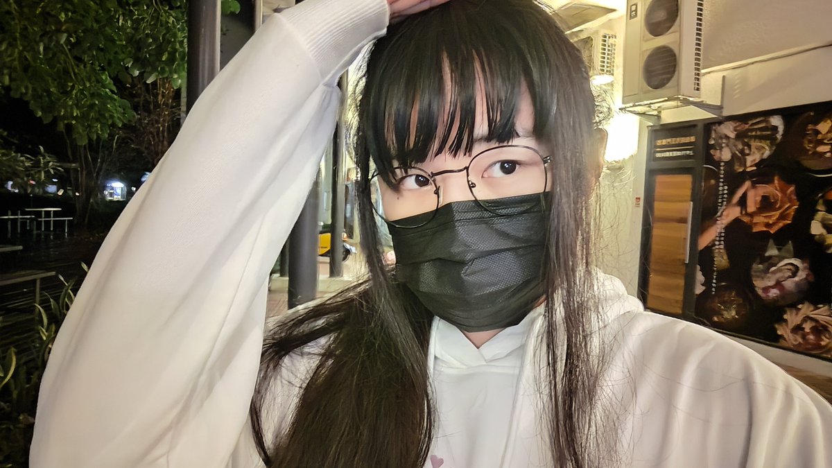 思婷 tweet media