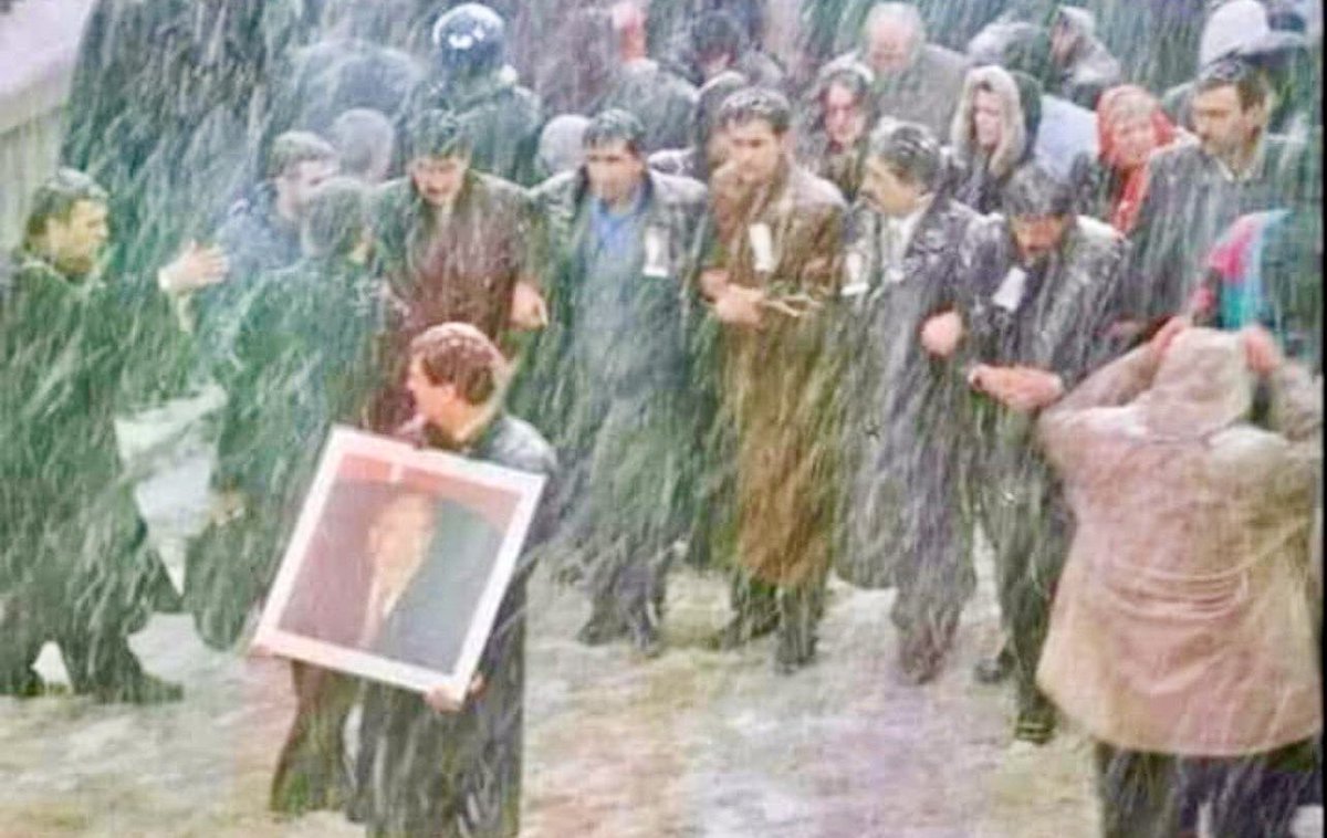 Ahmet Karakaya tweet media