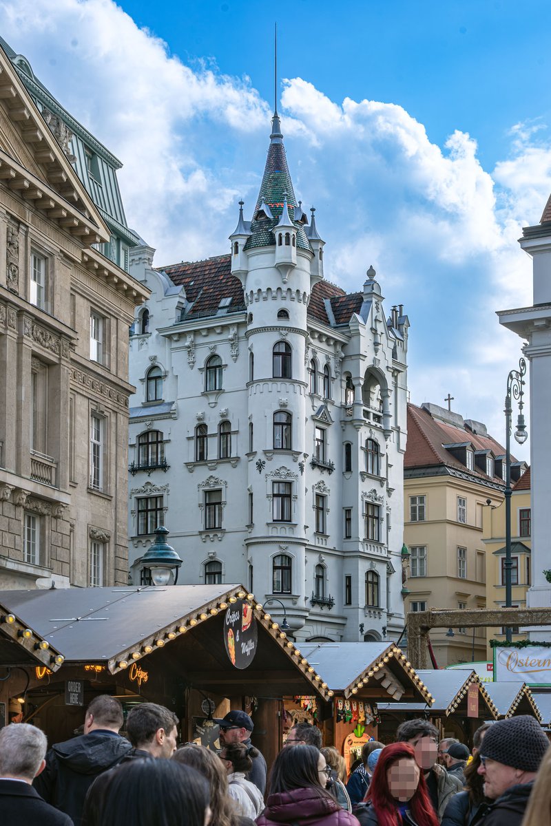 SONG_Vienna's tweet photo. Ostermarkt Freyung &amp; Am Hof, A-1010 Wien https://t.co/D5pobWM02J