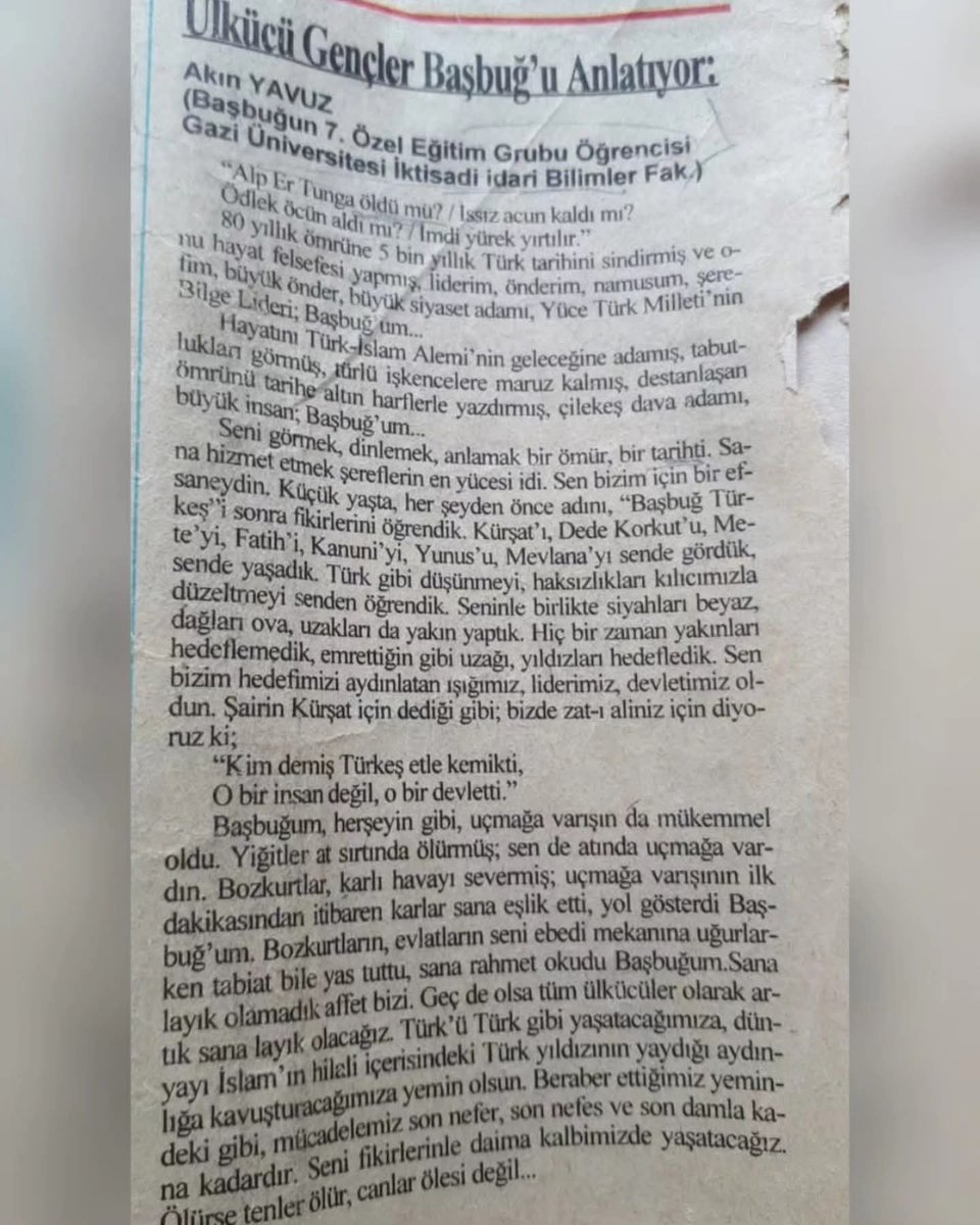 Akin_Yavuz's tweet photo. Kim demiş Türkeş etle kemikti,
O bir insan değil bir devletti.

Ebediyete irtihalinin 29. yıldönümünde Başbuğumu rahmet, minnet ve dualarla anıyorum.

Kabrinde rahat uyu, nur içinde yat Başbuğum, emanetin emin ellerde.

Ölürse tenler ölür, canlar ölesi değil.

Emrindeyiz Başbuğum...

#4Nisan
#Başbuğ