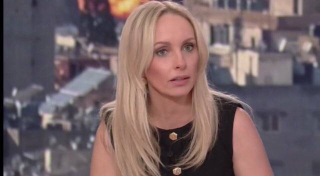 MBellesLettres's tweet image. Il n’y a pas de hasard, seulement de belles rencontres. 
La plus belle des rencontres journalistiques: @AnneSeften.
Le regard info du weekend à suivre sur #BFM. 
Alors, ⏰ à 22H00, canal 13 @BFMTV pour une nouvelle édition spéciale. Conflit 🇺🇸 🇮🇷.