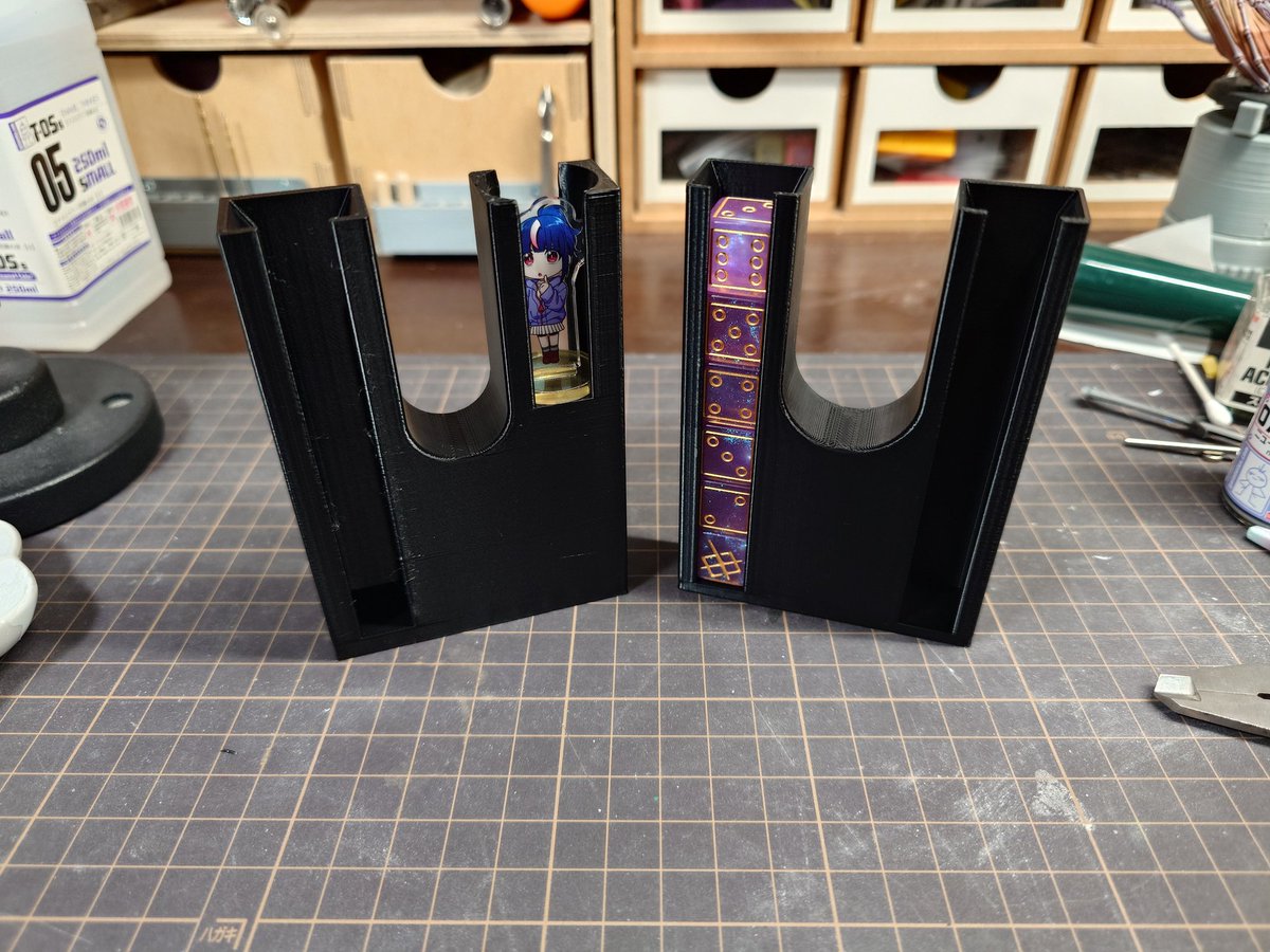 reinforceains's tweet photo. ヴァンガードとガンダムカードゲーム用にデッキボックスに入るダイス&amp;マーカーケースを作りました。 https://t.co/PAhCh4nnfP