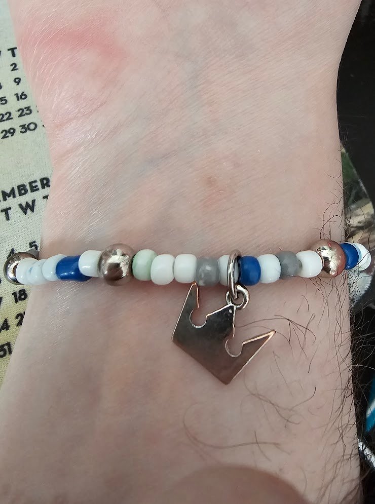 VackerSimon's tweet photo. @NevroseDreamer I love the one a friend made, I wear it all the time https://t.co/hWO8LvKHV0
