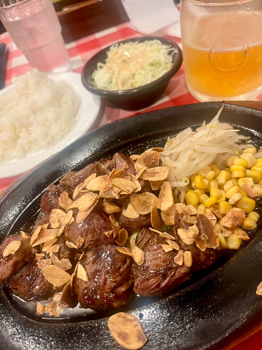 るいびー tweet media