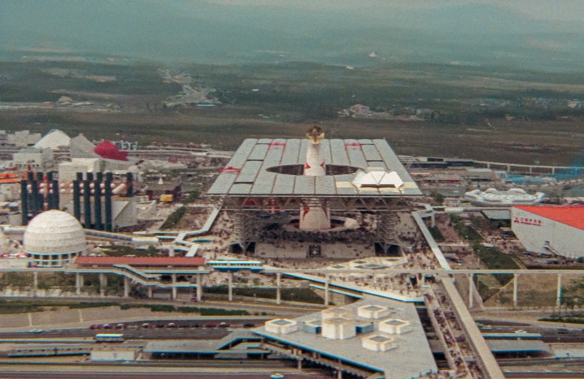 Elles Films | 映画『クイーンダム/誕生』公開中👑 tweet media