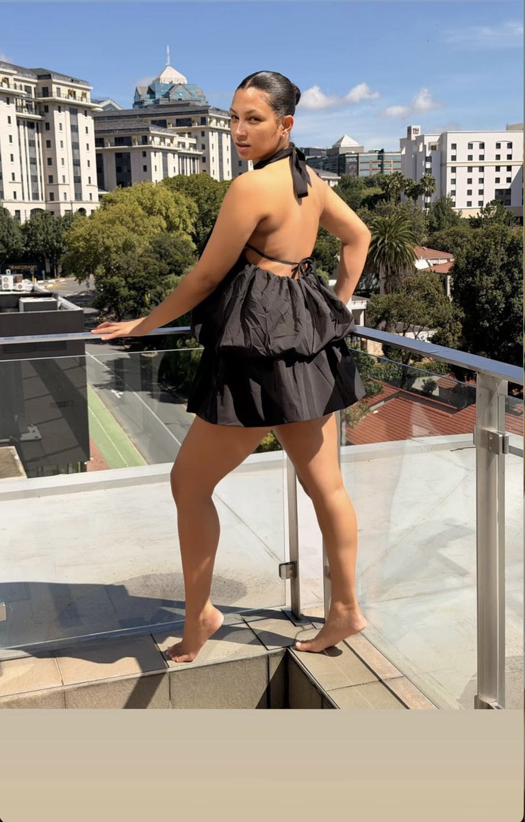 YOYO_Dinga's tweet image. For Ashley to Rock this hairstyle with a nice dress tomorrow , her Steve Madden dress and her LV side bag 

Let’s play dress up Ashley for tomorrow, use tags please 🙏 let’s push tags 

MAIN CHARACTER ASHLEY
BRYLNN THE TRENDSETTER 
#AshleyOgleRunsIt