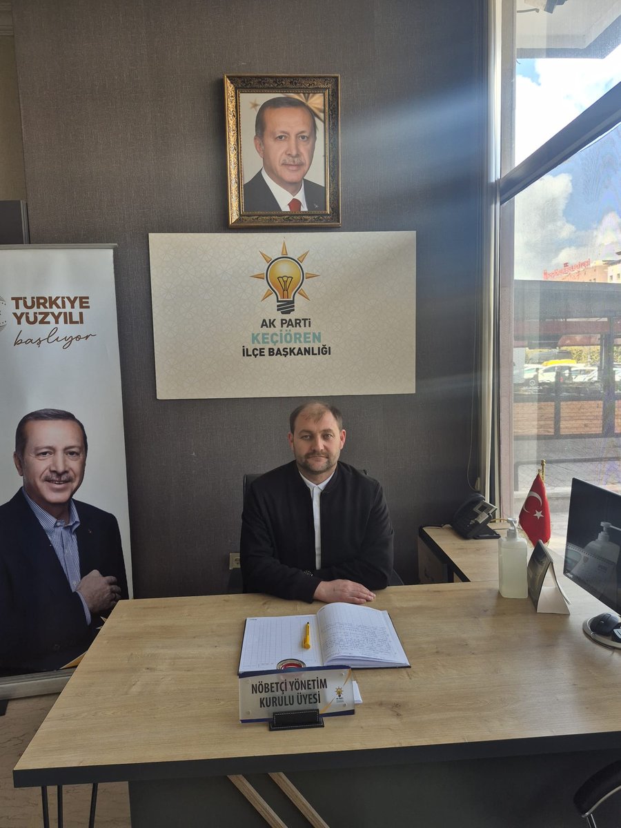İlçe Başkanlığımızda bugünkü nöbetçimiz; İlçe Yönetim Kurulu Üyemiz Arif Uluyol.

Çayımız taze, ☕️ teşkilatımızın kapısı herkese açık, bekleriz. 😊 

İletişim⬇️ 

AK Parti Keçiören İlçe Başkanlığı
☎️ 0 312 338 21 11 

📍 Şevkat Mahallesi Cumhuriyet Caddesi No: 8/B Keçiören