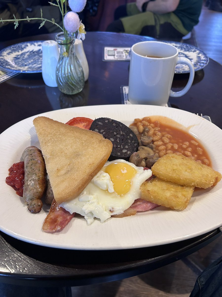 NickKeep_NKA's tweet image. Breakfast &amp;amp; Banter, back with my military family @AFVBC  in Lymington this morning. Great to see everyone and catch up. #Military #Veterans #BreakfastVibes #Banter @girl_merc @wass74