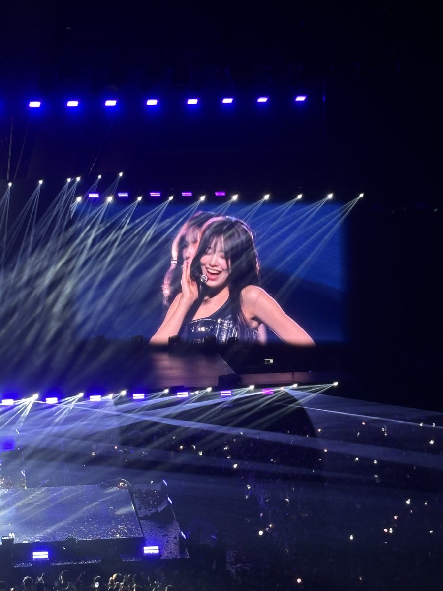 𝒇𝒂𝒓𝒉𝒂𝒏𝒂 🌷💜 tweet media