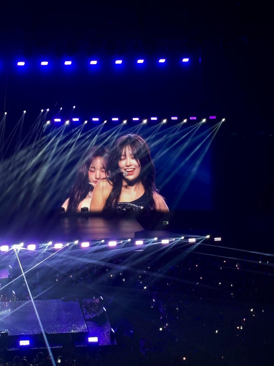 𝒇𝒂𝒓𝒉𝒂𝒏𝒂 🌷💜 tweet media