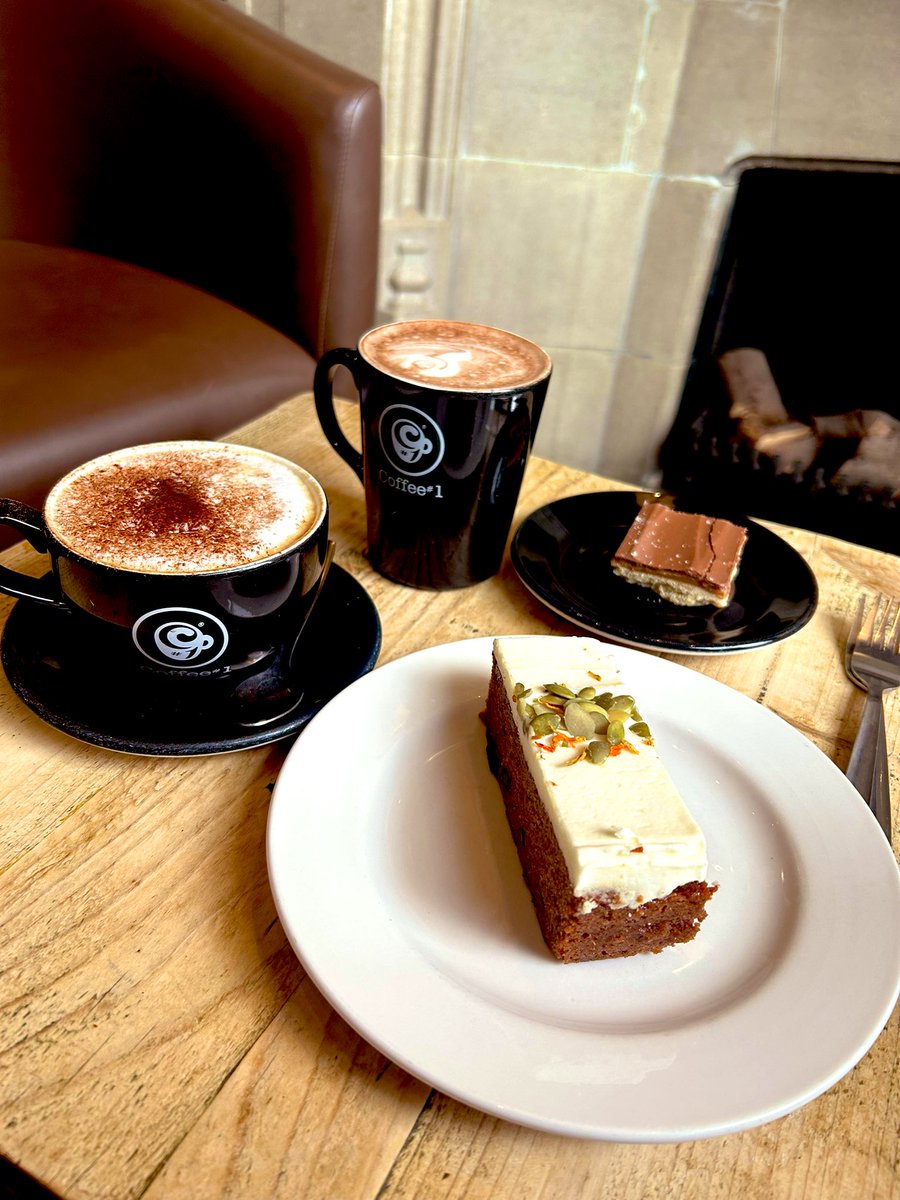 Erica 🏴🦢🦅❤️🖤🏉📚🤠🎶🎸🍕🍷☕️🍫 tweet media