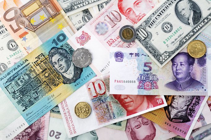 OnthisdayRN's tweet photo. All foreign currencies to the British Sailor are known as Ickies, which they would typically spend on a good run ashore with their oppos (night out with friends). Once you break an Icky you end up with Klebbies which are usually 100 to an Icky. https://t.co/J1vi4S0J9a