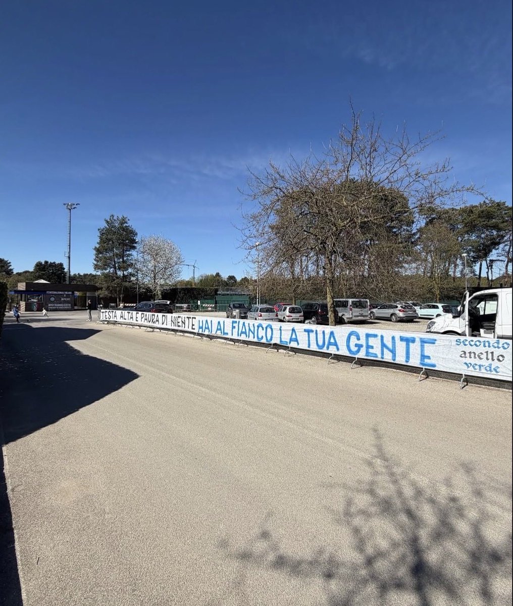 Alessandro tweet media