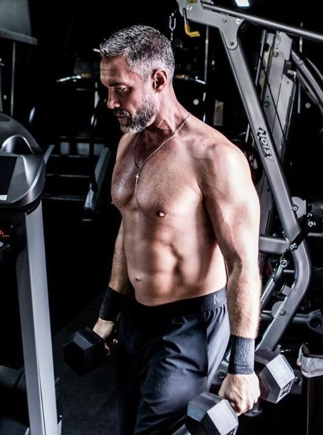 Male Central tweet media