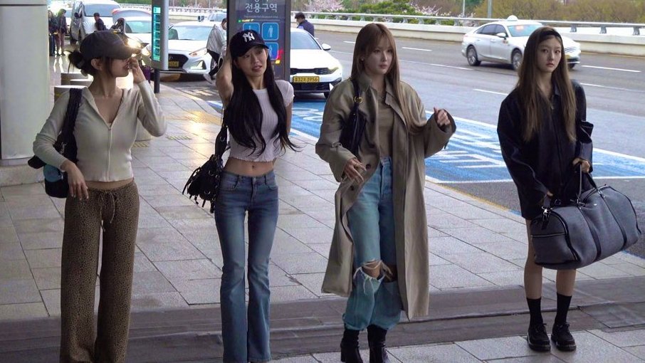 AZᶦᶻᶻ ⁺ ᵏⁱˢˢʸ tweet media