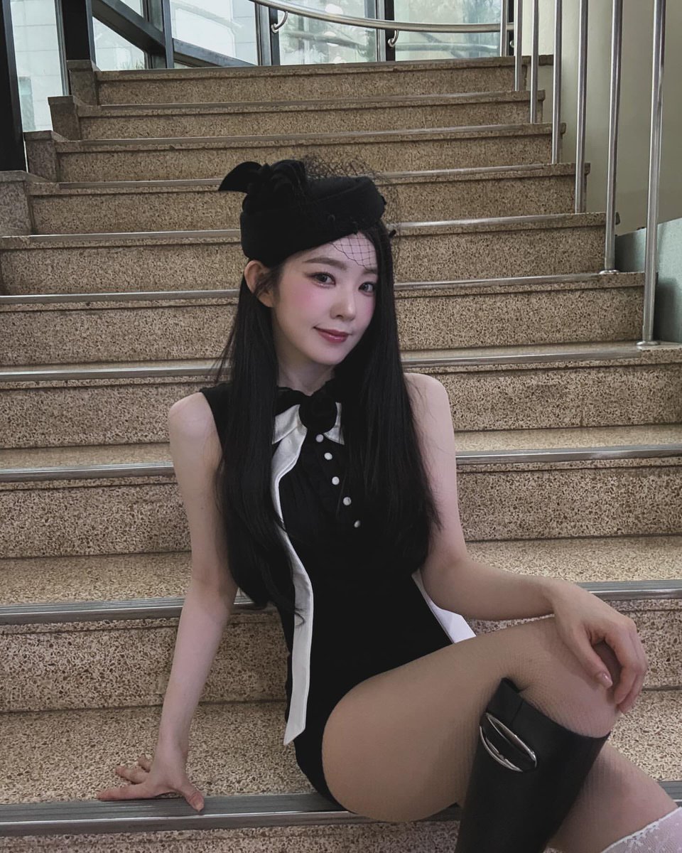 Irene 아이린 Global 🌷 tweet media