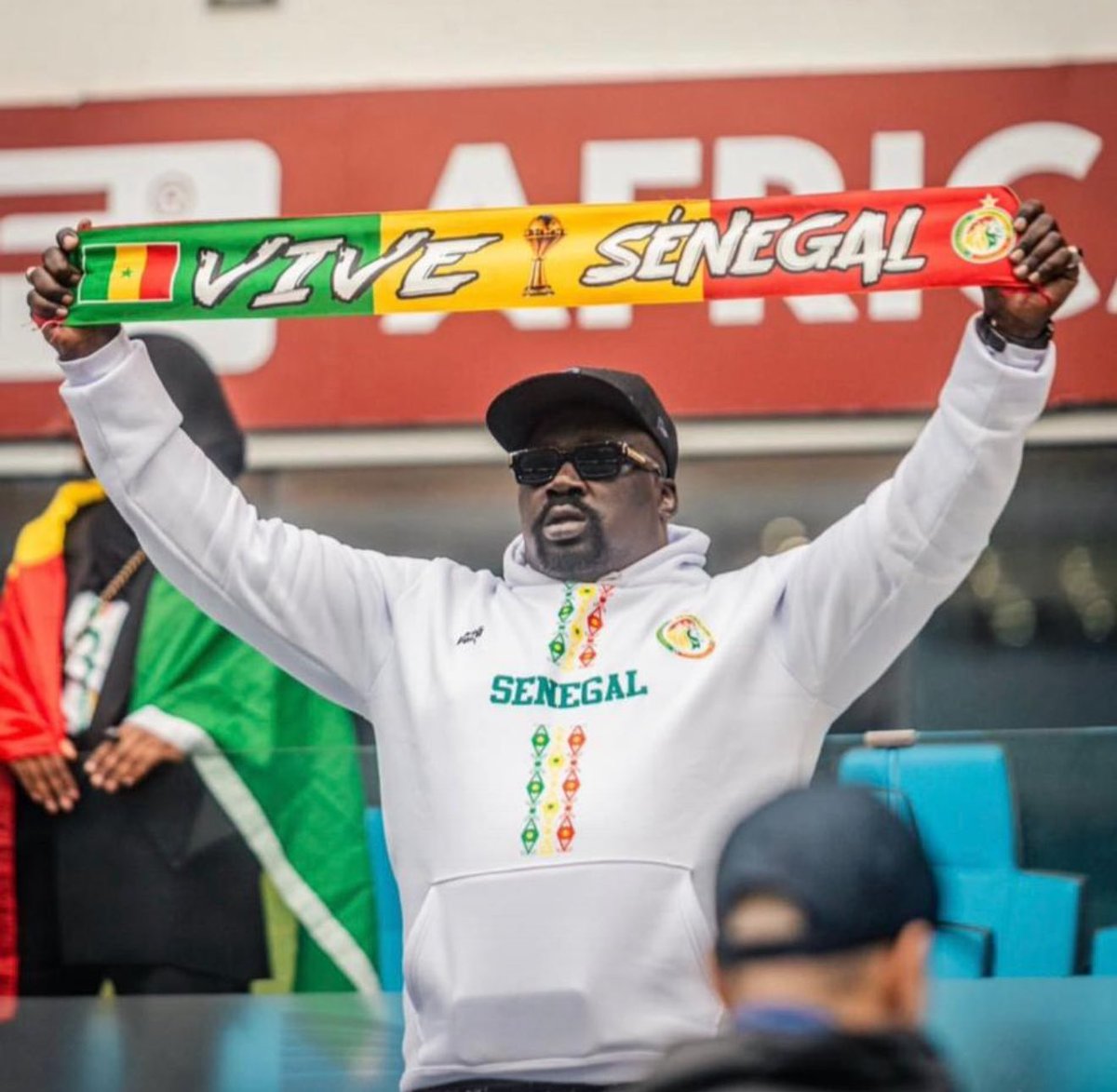 PunchTchineur 🇸🇳⭐️⭐️ tweet media