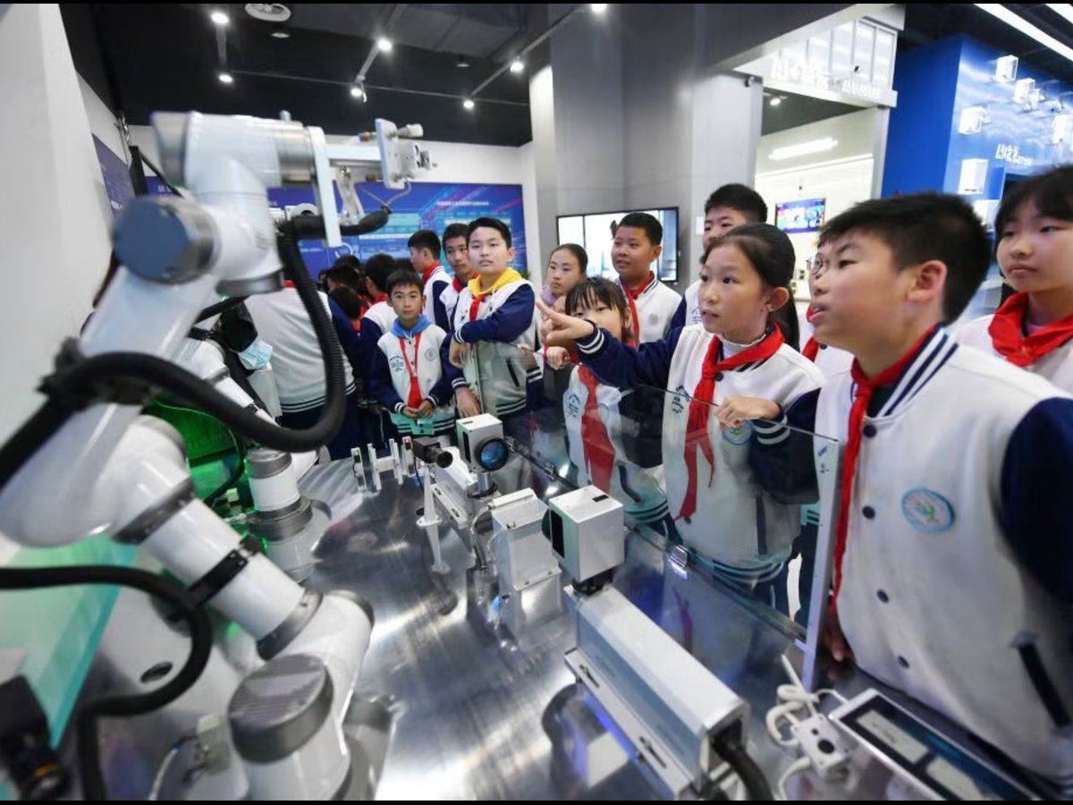 Erik Solheim tweet media