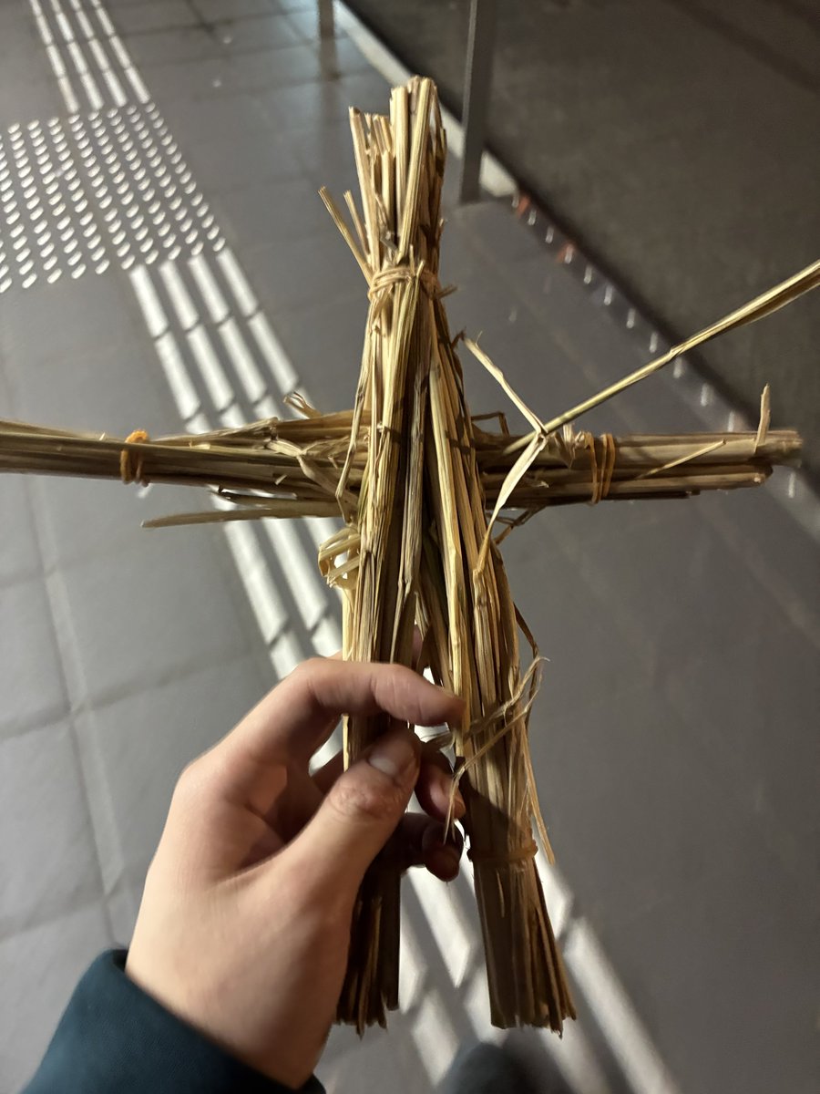 非常出口 tweet media