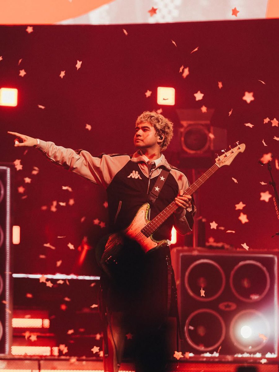 Corey ★ tweet media