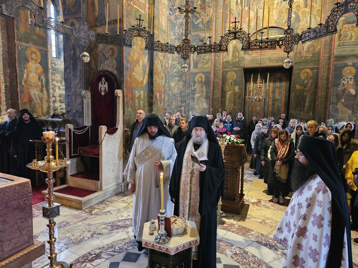 Манастир Високи Дечани tweet media