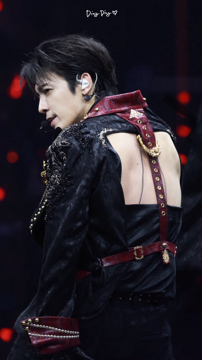 dingdingelf_'s tweet photo. @donghae861015 💪🏻

SS10encore Day2

#동해 #Donghae @donghae861015
#ss10encore https://t.co/C7ygIx1cvJ