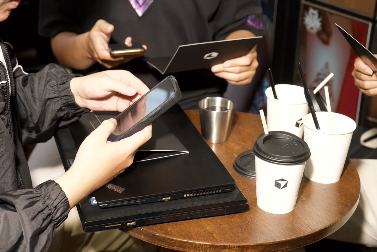 David Zhang (▲) tweet media