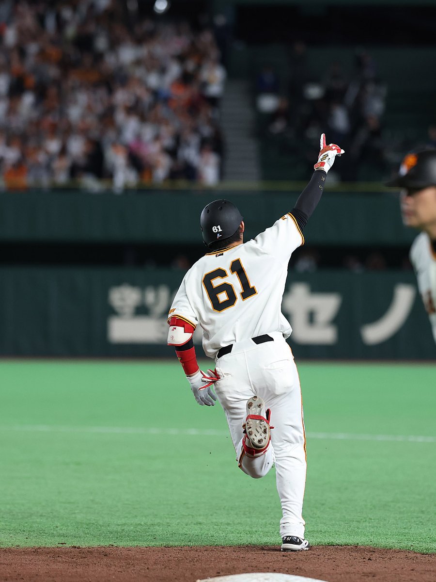 読売巨人軍（ジャイアンツ） tweet media