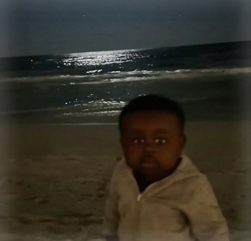 عزيز tweet media