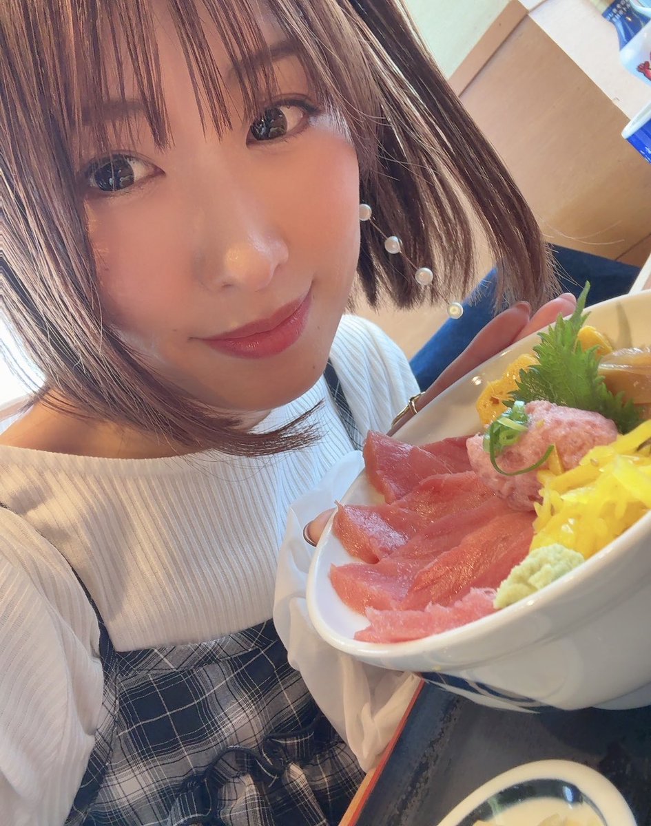 南まりか tweet media