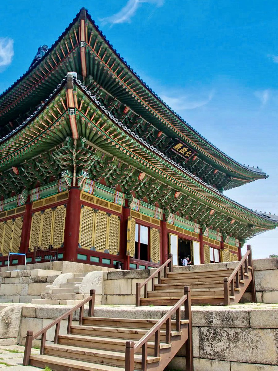 Globe Tucker tweet media