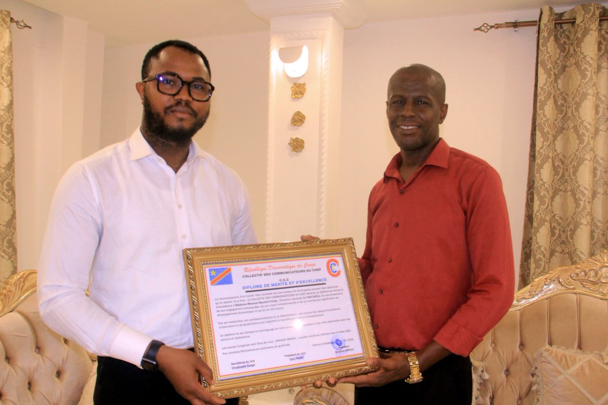 NgaliTv25900's tweet photo. #RDC : Madame #Farida Mwanza reçoit le Diplôme de Mérite et d'Excellence
Kinshasa, le 03 Avril 9- Le Collectif des Communicateurs du Chef de l'État a organisé une cérémonie de remise du Diplôme de Mérite et d'Excellence à Madame Farida Mwanza, en reconnaissance de son engagement remarquable dans le domaine de l'entrepreneuriat et du développement de sa communauté.
Lors de la cérémonie, les représentants du Collectif des Communicateurs du Chef de l'État ont souligné le parcours inspirant de Madame Mwanza, qui a réussi à bâtir une entreprise prospère, FAM SARLU, contribuant ainsi à l'économie de sa province et à l'amélioration de la vie des communautés locales.
"Madame Mwanza, votre parcours est un exemple inspirant de détermination, de courage et de résilience", a déclaré le représentant du Collectif. "Vous avez créé des opportunités pour les autres, en leur offrant des formations, des emplois et des ressources pour les aider à réaliser leurs rêves."
Le titre de Femme Entrepreneure de Mai Ndombe a été décerné à Madame Mwanza, en reconnaissance de son travail acharné, de sa passion et de son engagement envers sa communauté.
"Madame Mwanza, vous êtes un modèle pour nous tous", a ajouté le représentant. "Nous vous félicitons pour cette distinction et nous vous souhaitons une continuation de succès dans vos entreprises futures."
La cérémonie s'est clôturée par la remise du Diplôme de Mérite et d'Excellence à Madame Farida Mwanza, qui a exprimé sa gratitude et a promis de continuer à travailler pour le développement de sa communauté.