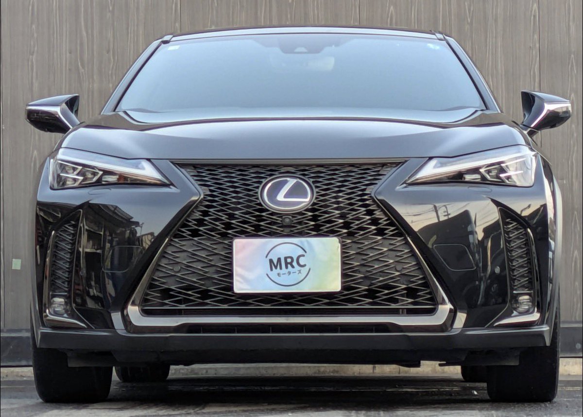 MRC3200's tweet image. ✨レクサスUX250h✨

♢年式
令和2年式

♢走行距離
6.5万キロ

♢グレード
Fスポーツ

車検2年付き299万！

現車確認、オンライン商談可能です！

オートローン、自社ローン対応可能です。

#MRCモーターズ #車売ります #UX 
#レクサス