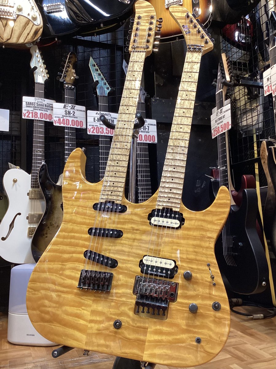 esptechhouse's tweet image. [中古入荷]
ESP Custom Order GL-QM W-NECK【USED】

6弦と12弦のダブルネックオーダーメイド品です✨
この面積に大胆にあしらわれたキルトメイプルは圧巻🤯
両首の指板にはバーズアイメイプルが輝いています

￥990,000-で販売開始です❕
#テクハスタッフたがわ
#御茶ノ水 #ESP #ギター #エレキギター