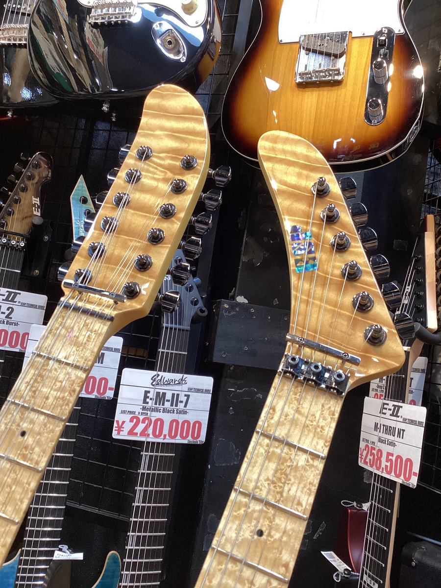 esptechhouse's tweet image. [中古入荷]
ESP Custom Order GL-QM W-NECK【USED】

6弦と12弦のダブルネックオーダーメイド品です✨
この面積に大胆にあしらわれたキルトメイプルは圧巻🤯
両首の指板にはバーズアイメイプルが輝いています

￥990,000-で販売開始です❕
#テクハスタッフたがわ
#御茶ノ水 #ESP #ギター #エレキギター