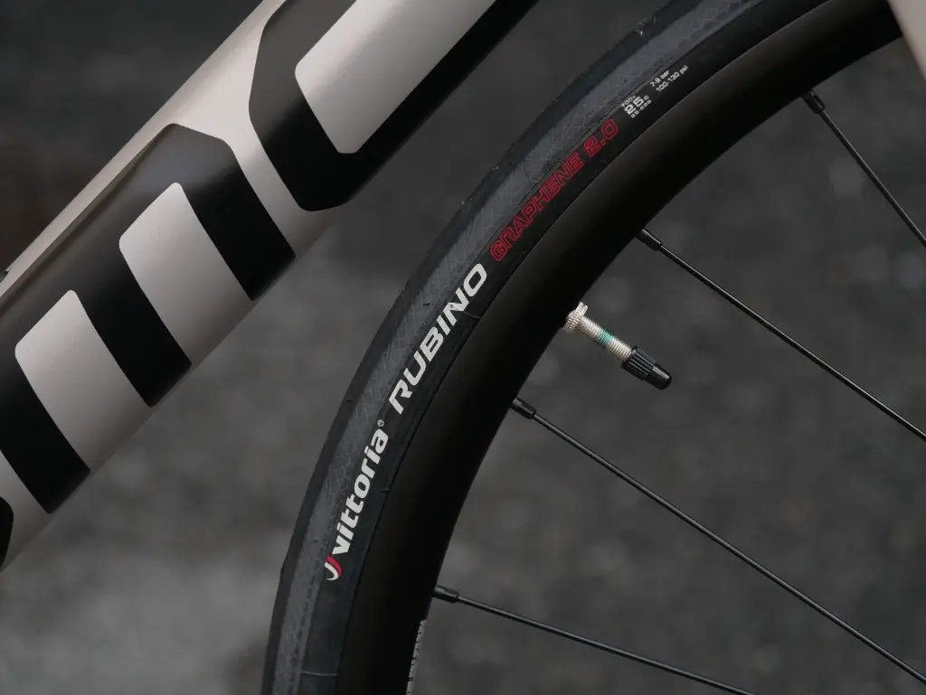 kanzakisenri's tweet photo. ☆決算セール☆
BMC Teammachine SLR FIVE 105 Di2完成車
定価¥682,000 税込➜🉐現金特価¥390,000
在庫サイズ➜470 サイズ(~166 cm)
HP→https://t.co/zxKCdRuTEW
#BMC #Teammachine https://t.co/DL38X9sV5t
