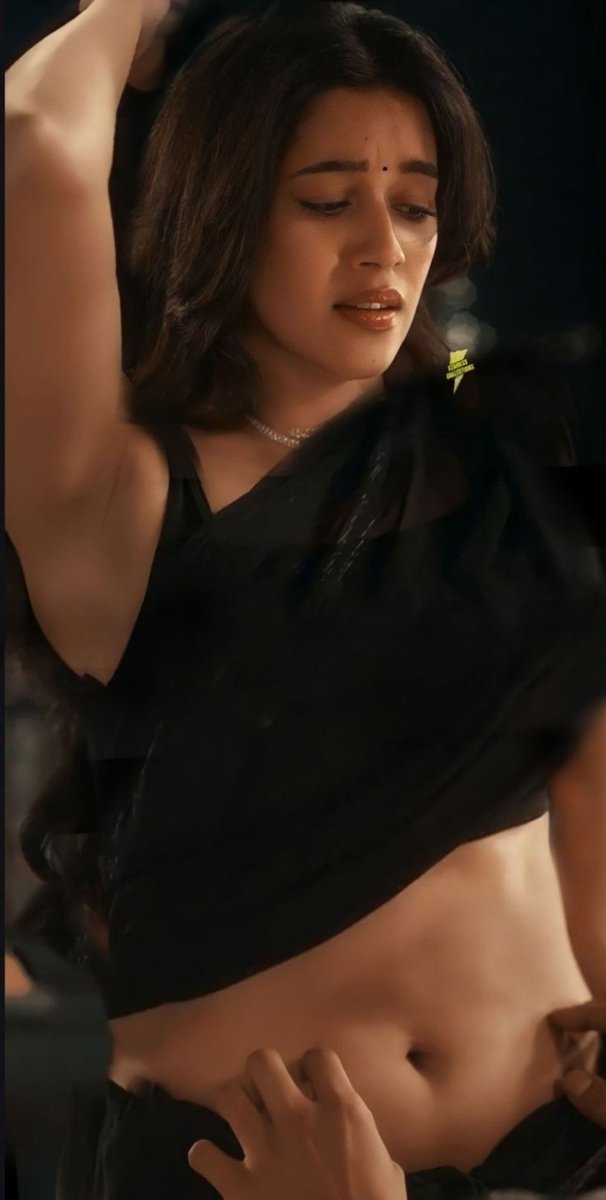 Subbu_lakshmi2k's tweet photo. One of the Boldest attempts by Mirnalini 🥵🤒❤️‍🔥 https://t.co/tbDiNV5yxD