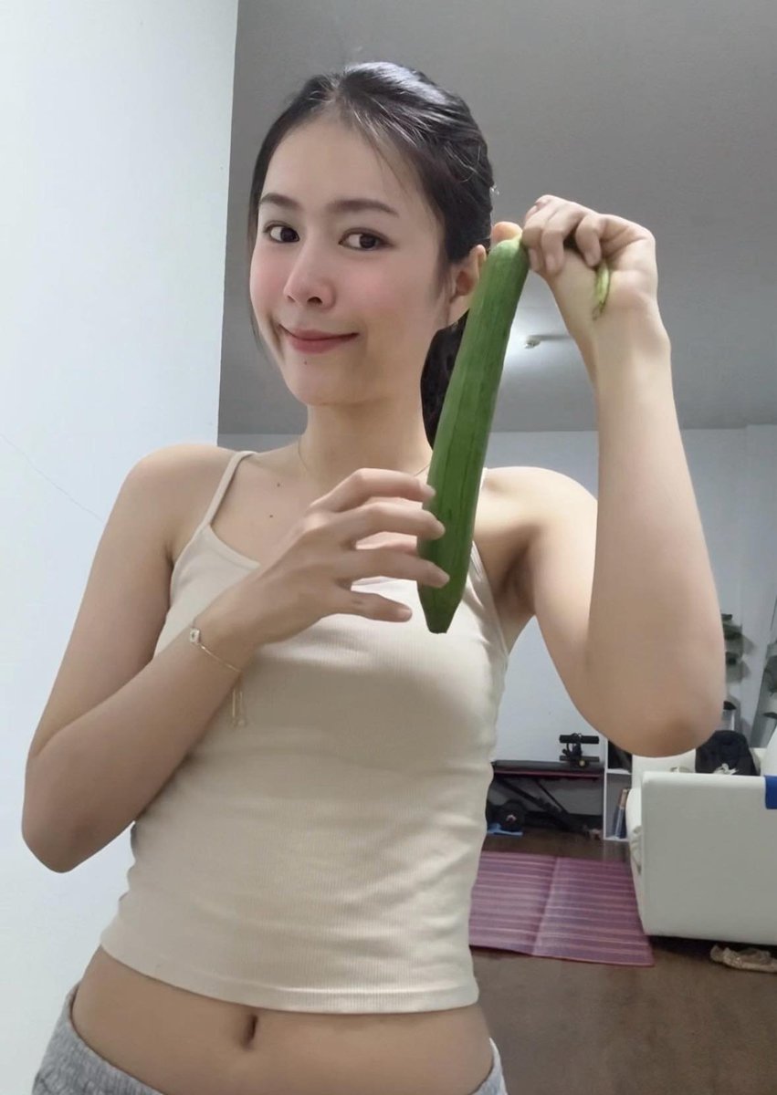 เรียกหนูว่าครูแป้ง tweet media