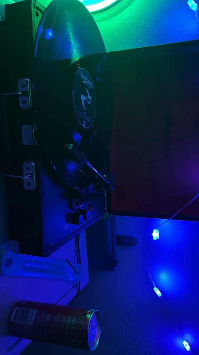 To Binge 2D tweet media