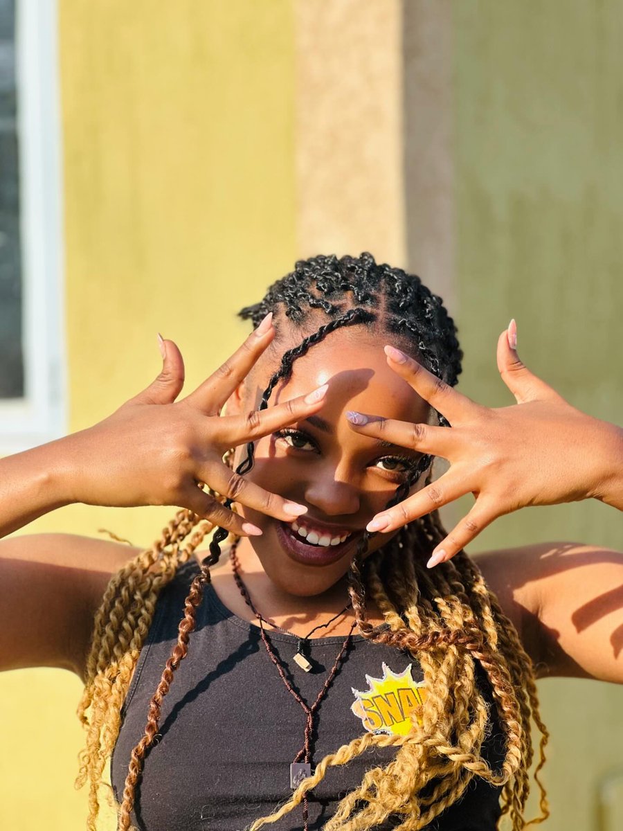 Kemi Christine tweet media