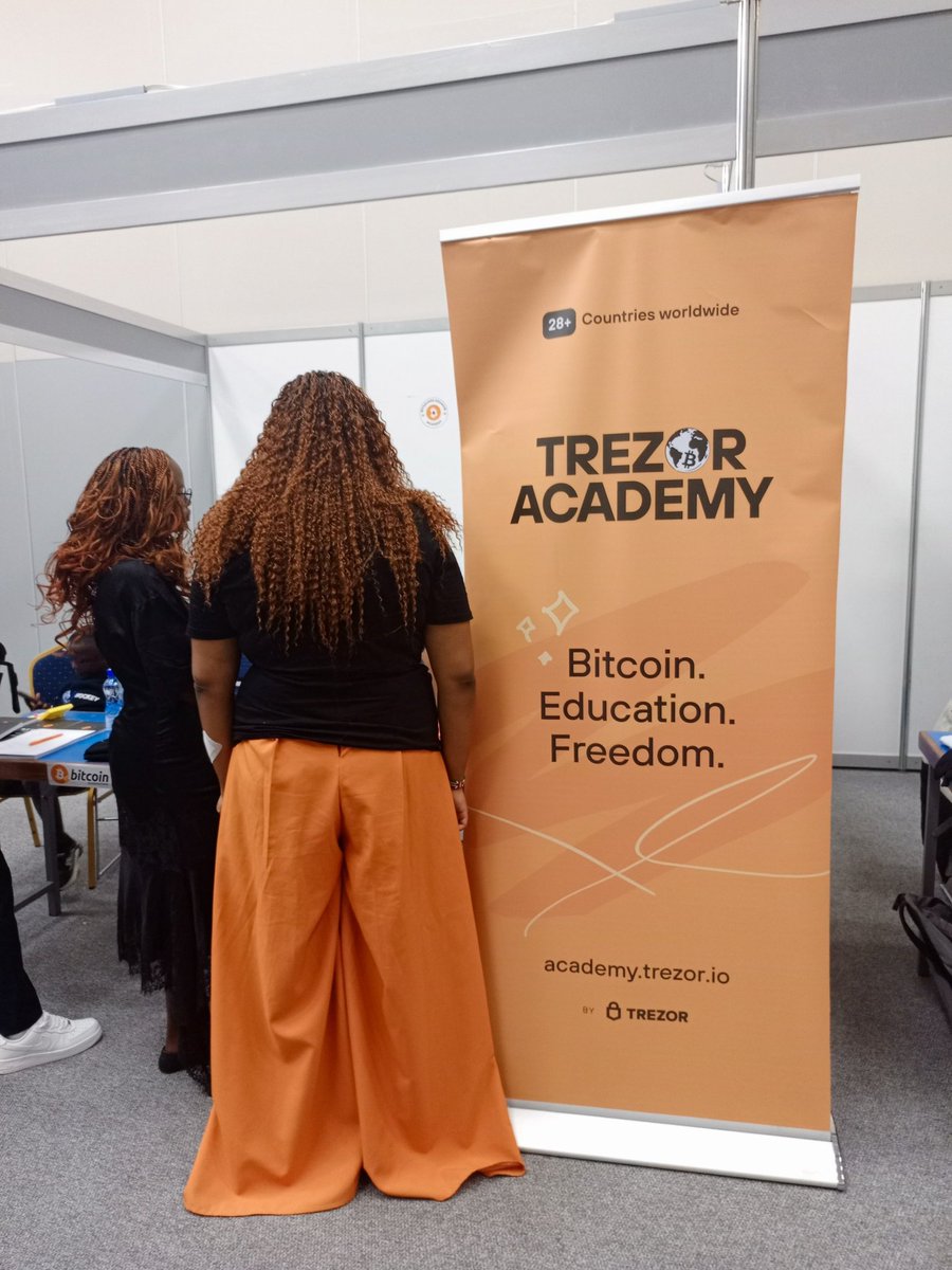 AkelloLili13874's tweet photo. Bitcoin Unconference is live.

Panels on the economy and real-world adoption are already sparking powerful conversation builders, thinkers, and communities sharing what’s actually happening on the ground.
No scripts. Just real insights shaping Africa’s Bitcoin future.@thecore21m https://t.co/bMllw3wFSp