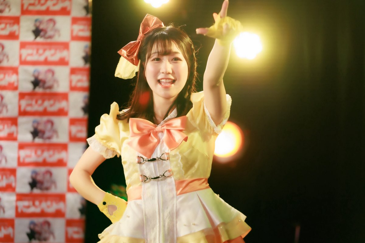 SALA🍊 tweet media