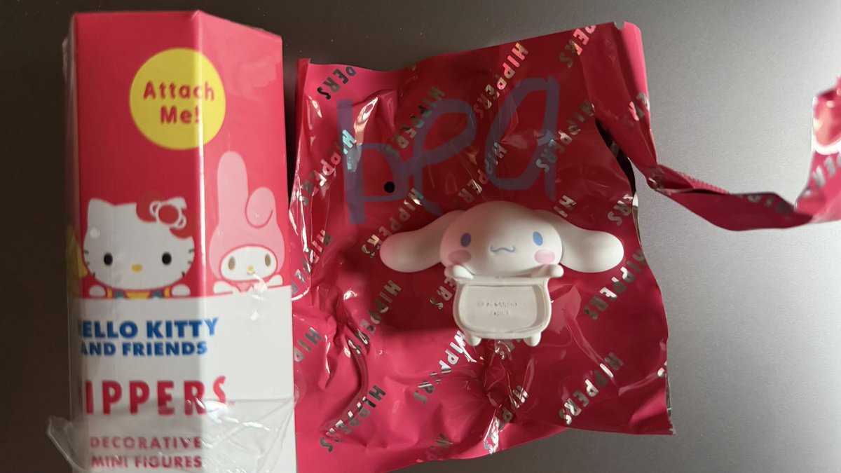 beasangelthings's tweet photo. wts lfb ph #onyourmurie_onhand 

hello kitty and friends hippers

🩵 cinnamoroll hipper 🩵

— fresh pull
— on hand &amp; ready to ship 
— unused adhesive
— with box and foil 

₱600 + local sf https://t.co/UH1ghycMgB