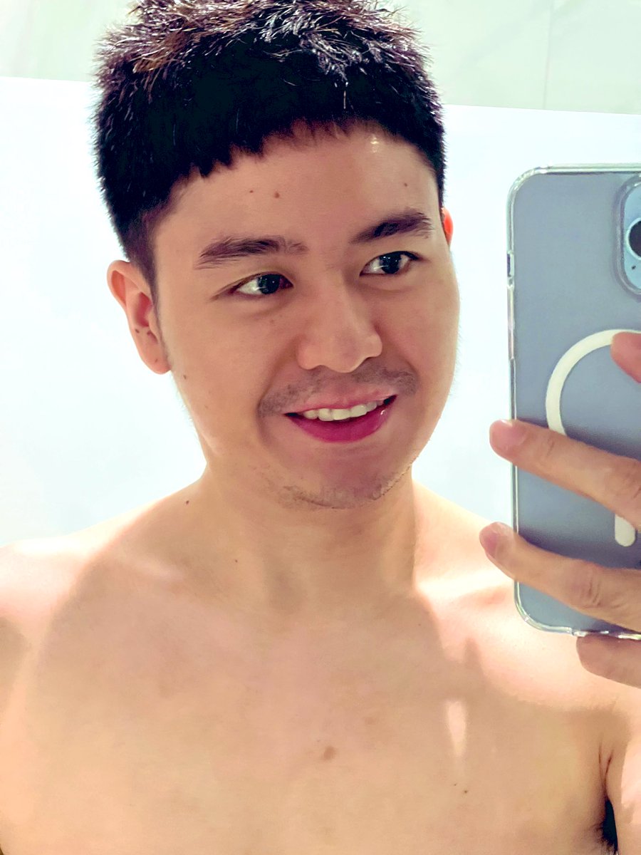 aarronmarc's tweet photo. Haircut on a Black Saturday, I guess it isn’t bad naman. https://t.co/Z0nc5btKwG