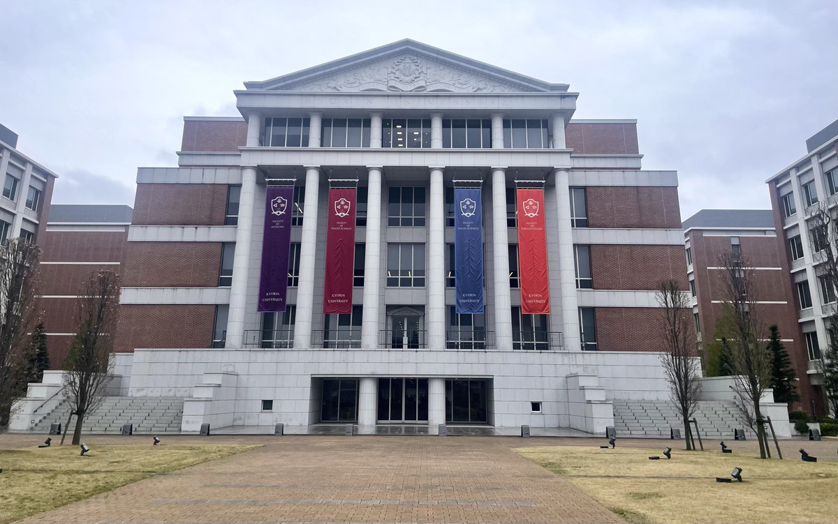 こみ〜 tweet media